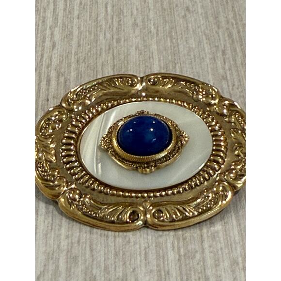 Vintage Mother of Pearl and Blue Lapis Stone Brooch Pin (0012) - Picture 2 of 5